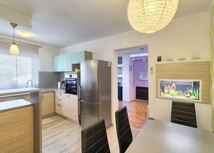 דירה Active פולה