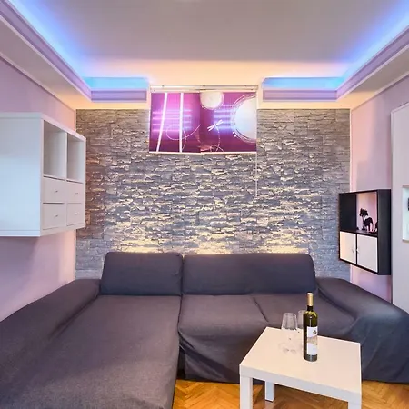 Apartment Active *