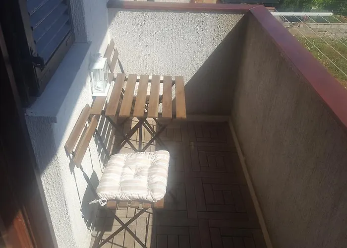 Active Διαμέρισμα *